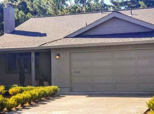 201 Orangewood Dr, Healdsburg, CA 95448