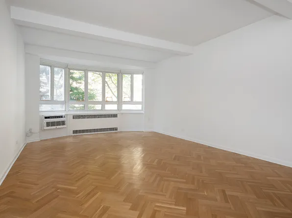 333 West 57th Street image 4 of 7