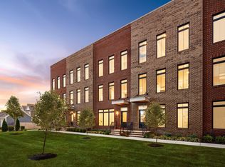 506 Riverfront Ln, Columbus, OH 43201