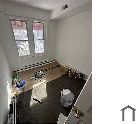 3rd image of 1621 W Ontario St