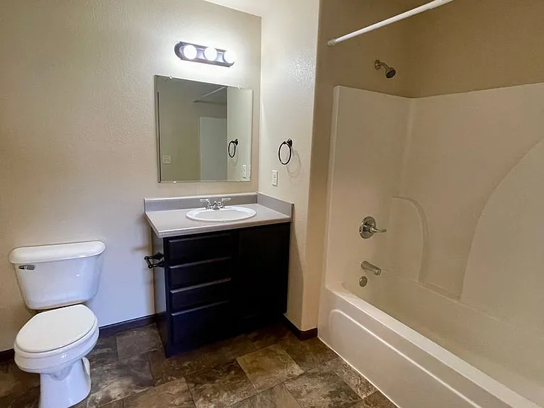 7050 Freedom Ln — Photo 30