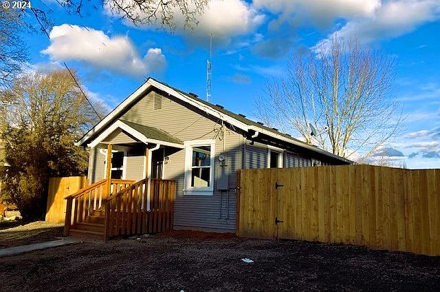 1st image of 308 NW 3rd Ave