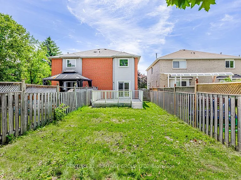 5602 Cortina Cres — Photo 16