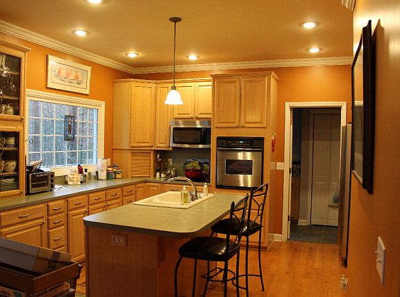 4th image of 465 Walnut Way