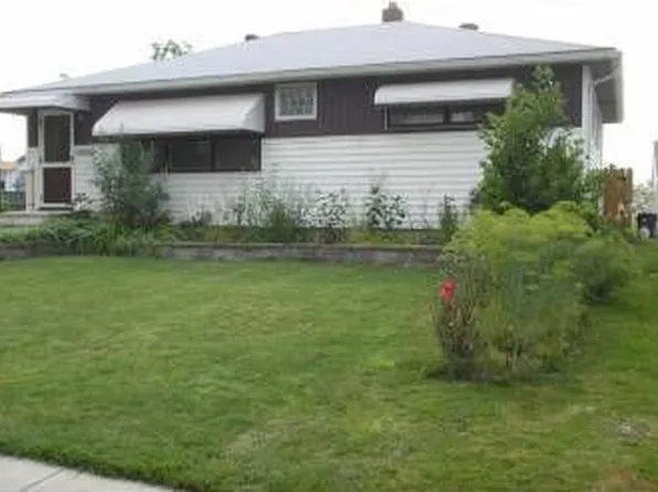 5254 W 150th St, Brookpark, OH 44142