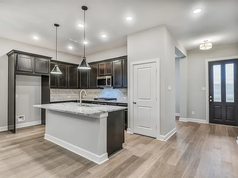 3311 Full Bellied Ln — Photo 9