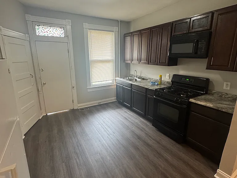 2130 N Smallwood St — Photo 4