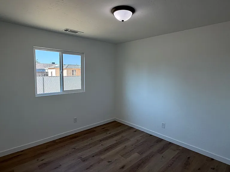 609 North Ave — Photo 9