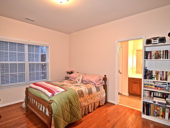 3rd image of 16314 Hallaton Dr