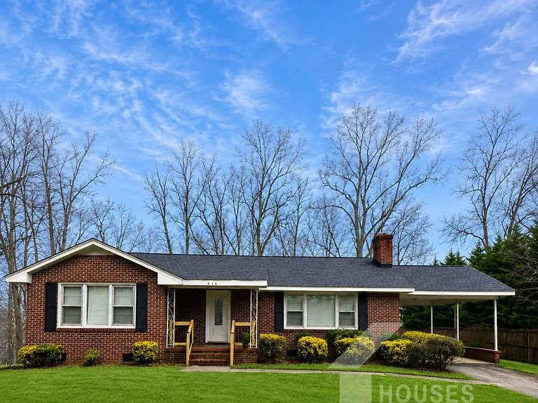 813 Fox Squirrel Ridge Rd — Photo 1