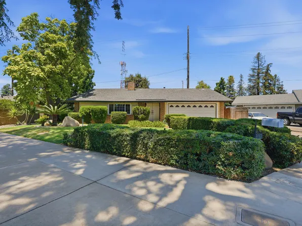 2017 S Woodland Street, Visalia, CA 93277