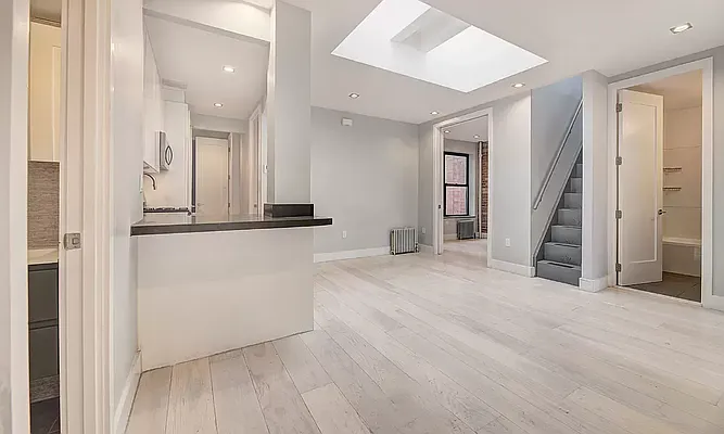 Rented by REAL New York | media 10