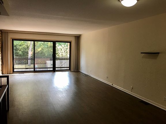 4th image of 343 Park Ave APT 6E