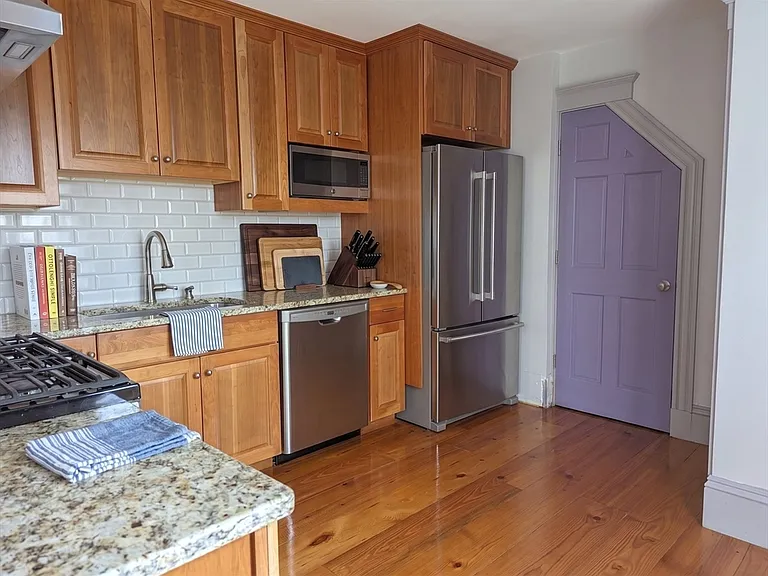 7 Weymouth Ave #3 — Photo 2