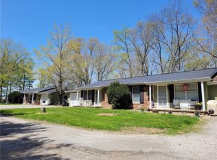 5326 Lincoln Highway Rd, Charleston, IL 61920