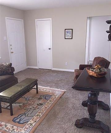 3rd image of 714 Sara Dr