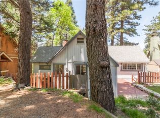 22712 Grand View Dr, CRESTLINE, CA 92325