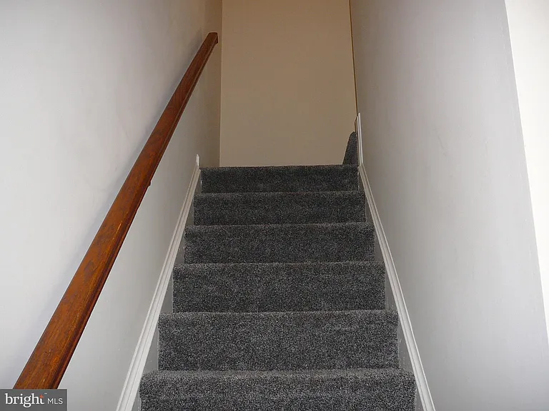 406 Park Cove Dr — Photo 9