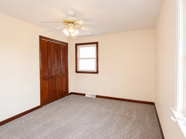 124 Kelvin Ave #2 — Photo 18