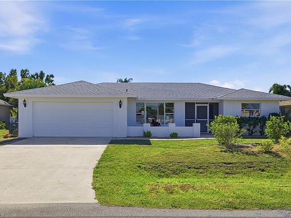 2nd image of 808 SE 32nd TER