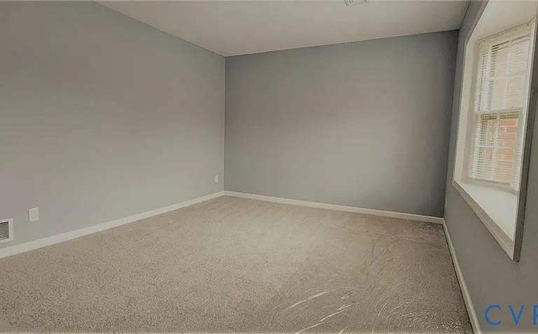 202 Newstead Dr — Photo 4