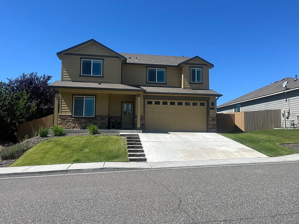 2637 Torrey Pines Way