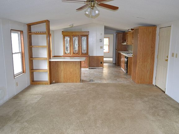2nd image of 14950 Tisdel Ave NE