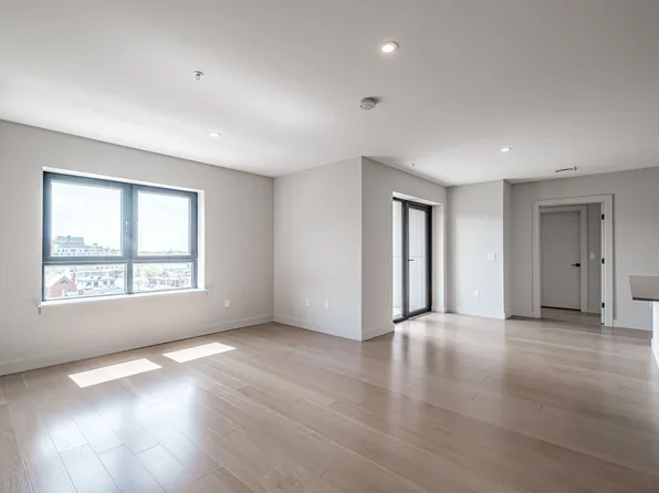 75 Chestnut Street #605, Portland, ME 04101