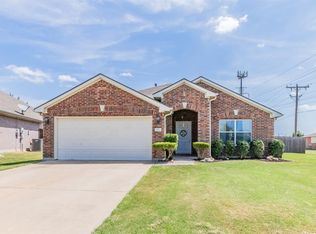 5800 Thoroughbred Ct, Fort Worth, TX 76179