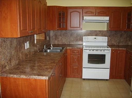 3rd image of 7315 Kingsbury Cir