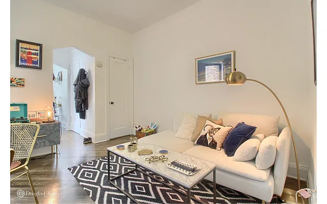 Rented by Douglas Elliman | media 29