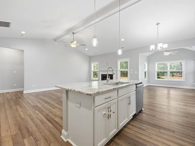 511 Pondpine Ln — Photo 35