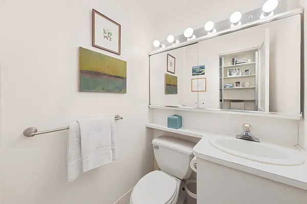 Sold by OFFICIAL | media 17