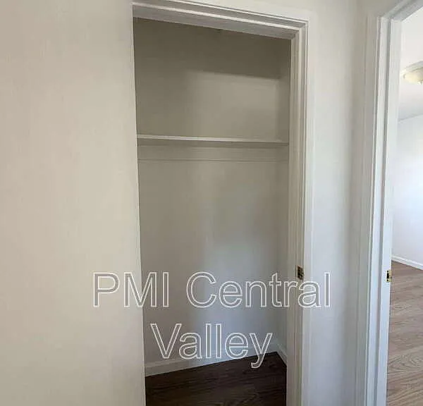 111 N Walnut Ave #10 — Photo 10