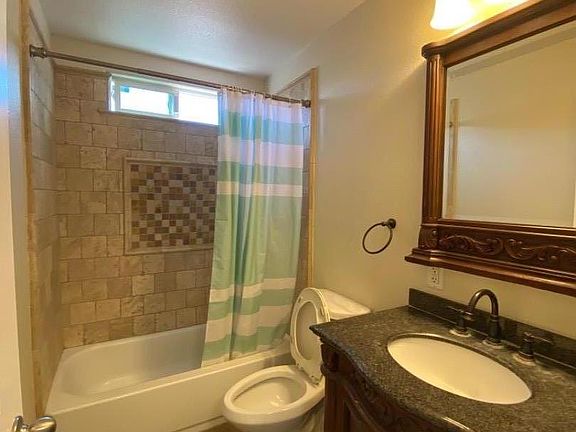 4th image of 621 Blom Dr