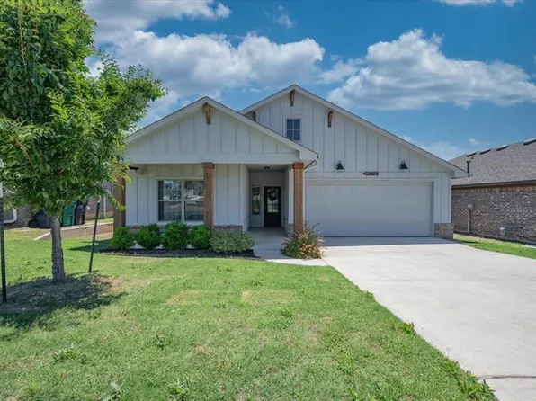12824 NW 4th Ter, Yukon, OK 73099