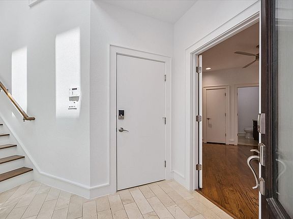 4th image of 5413 Jackson St