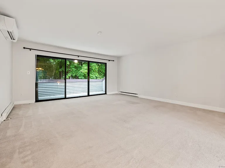28 Candlewood Dr — Photo 11
