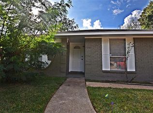 8911 Chateau Forest Dr, Houston, TX 77088