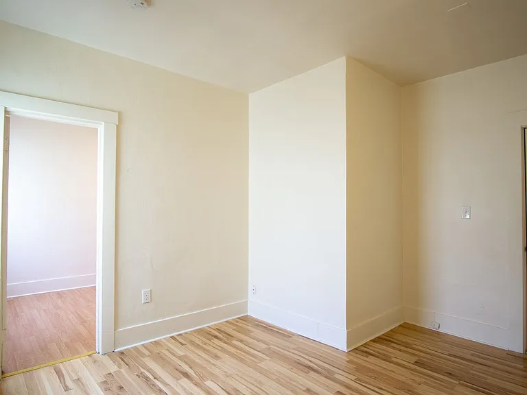 2044 N Kilpatrick St #313 — Photo 5