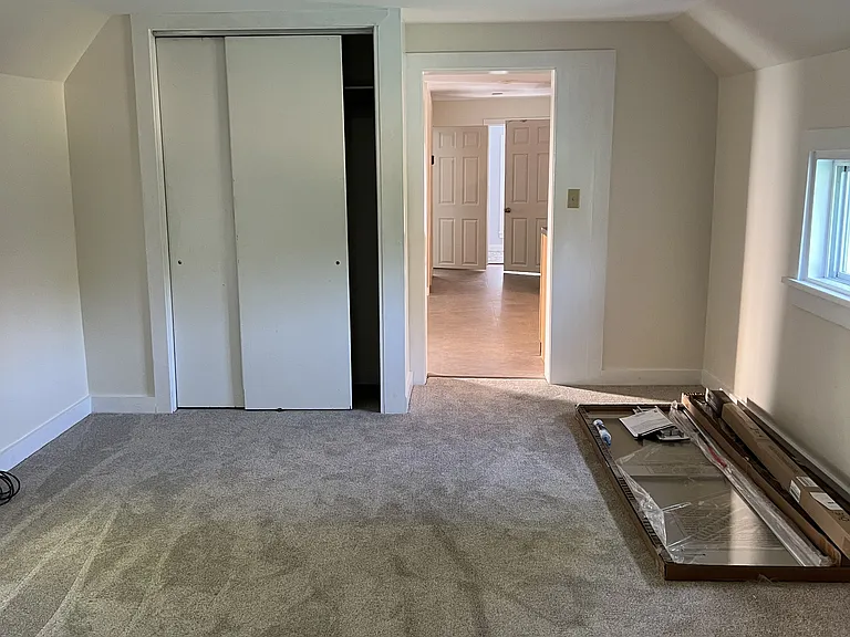 15 1/2 Washington St — Photo 5