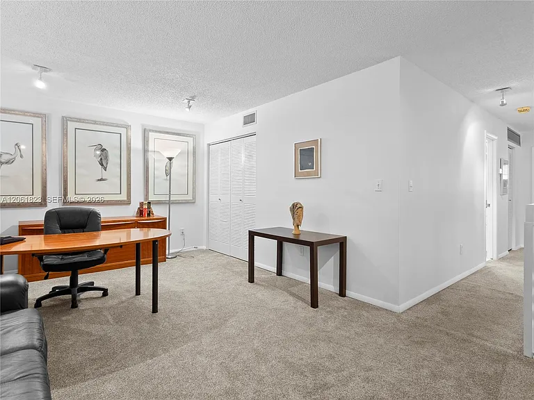 8133 SW 86th Ter — Photo 29