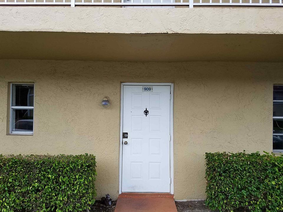 1st image of 909 Twin Lakes Dr #3-F