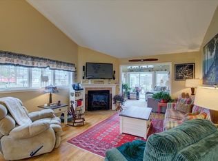 33 Northlight Way, Fitchburg, WI 53711