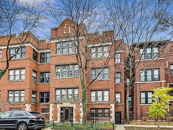 2nd image of 7653 N Bosworth Ave APT B3