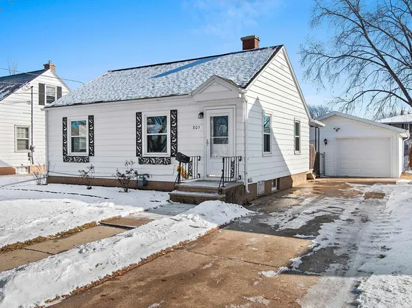 805 15th Ave, Green Bay, WI 54304