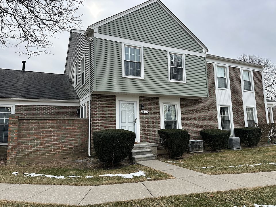 1st image of 23467 Stonehenge Blvd #1