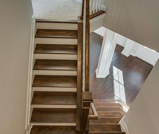 2nd image of 415 Warren Hill Dr #178