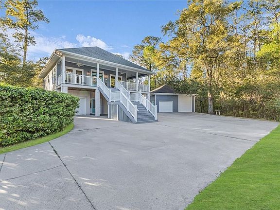 4th image of 1039 Shell Point Cove Rd NE
