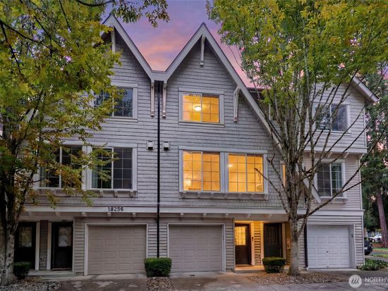 18258 NE 96th Way #103, Redmond, WA 98052